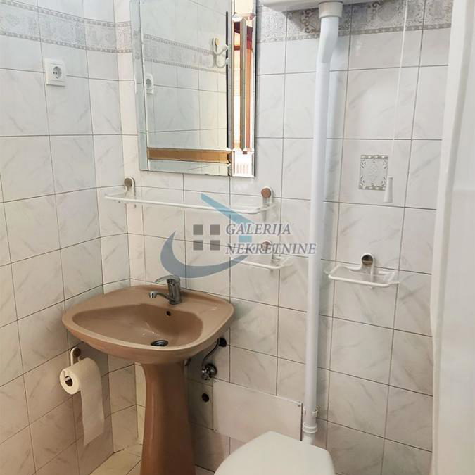 Četvoroiposoban stan za izdavanje, Filmski Grad, Beograd, 135m², 1.100 €/mes