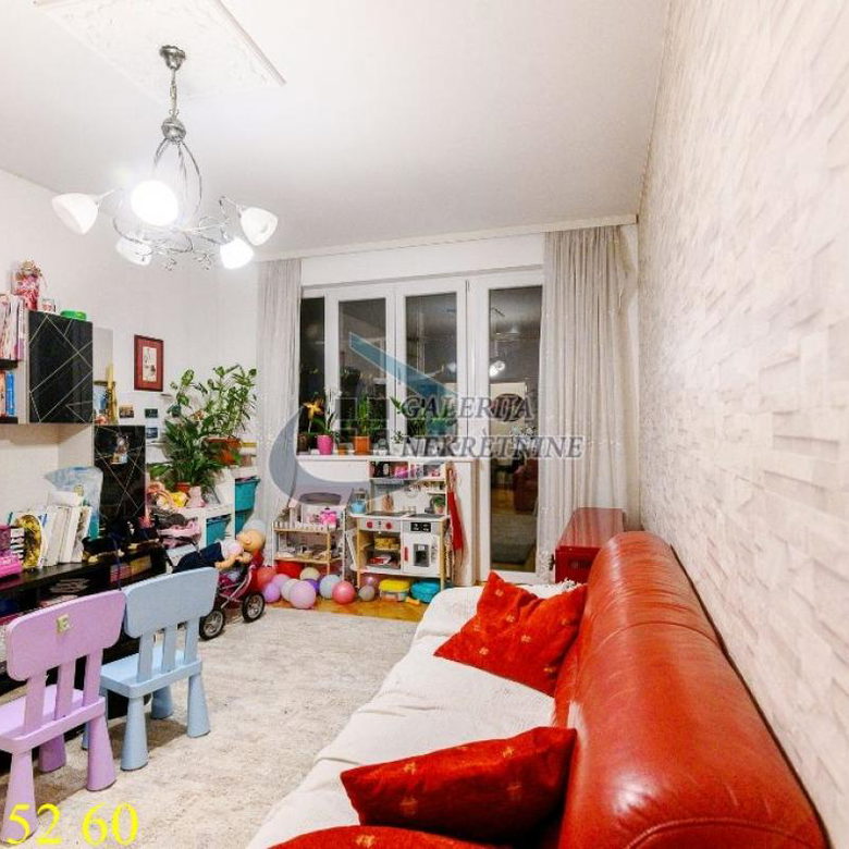 Trosoban stan na prodaju, Karaburma, Beograd, 72m², 4. sprat, 155.000 €