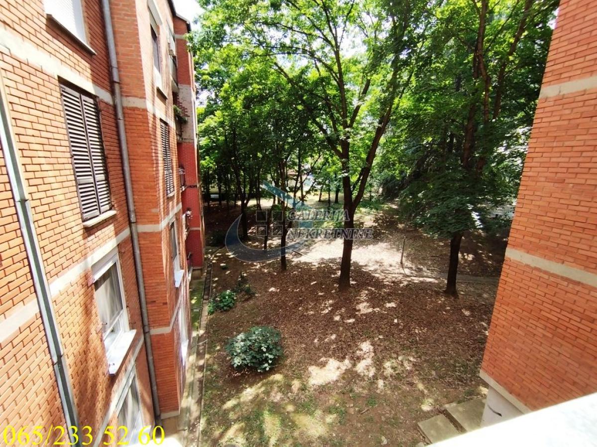 Troiposoban stan na prodaju, Labudovo Brdo, Beograd, 95m², 270.000 €