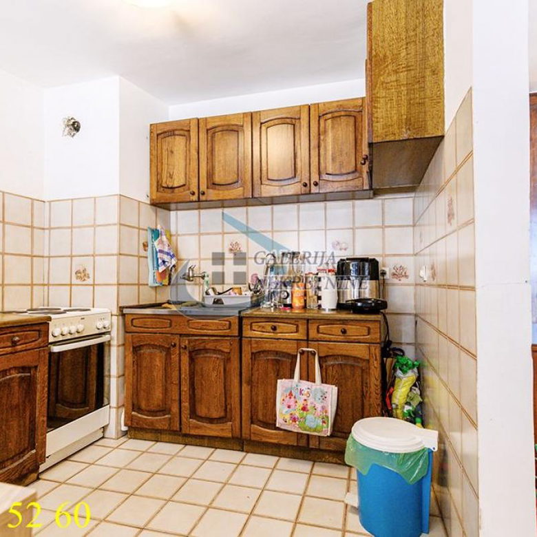 Četvorosoban stan na prodaju, Đeram Pijaca, Beograd, 81m², 300.000 €