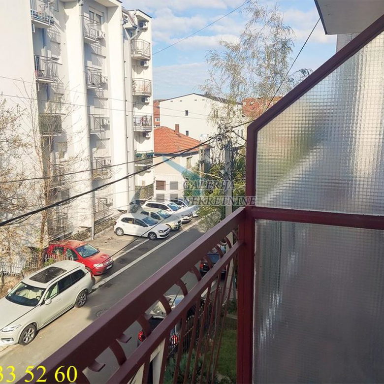 Četvoroiposoban stan za izdavanje, Filmski Grad, Beograd, 135m², 1.100 €/mes