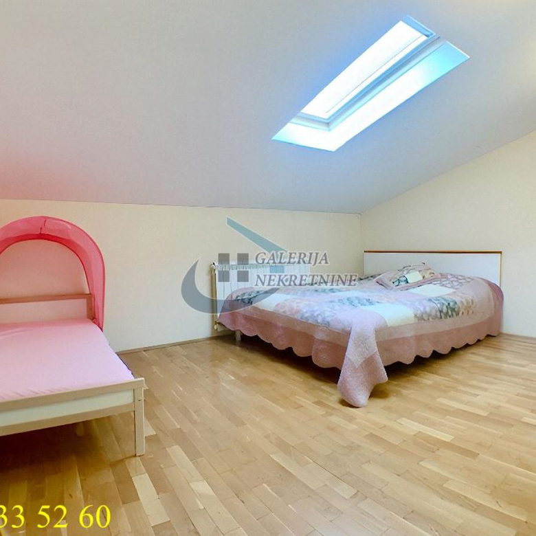 Četvoroiposoban stan na prodaju, Đeram Pijaca, Beograd, 157m², 375.000 €