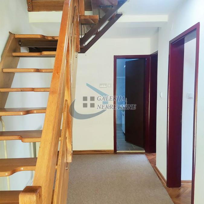 Četvoroiposoban stan za izdavanje, Filmski Grad, Beograd, 135m², 1.100 €/mes