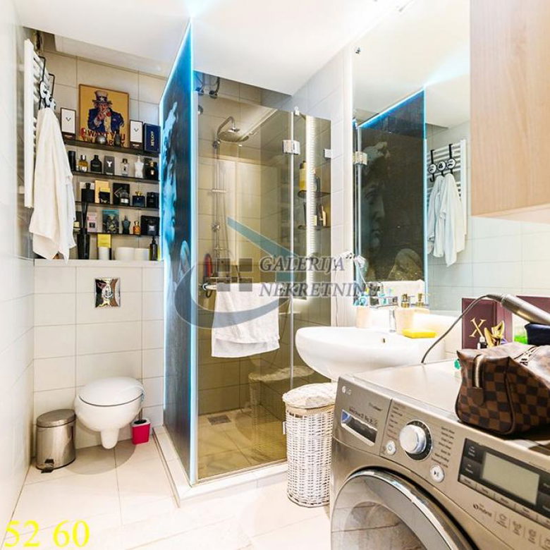 Trosoban stan na prodaju, Južni Bulevar, Beograd, 83m², 389.000 €