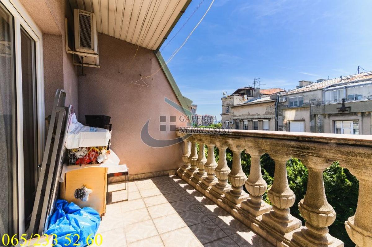 Petosoban stan na prodaju, Atelje 212, Beograd, 108m², 465.000 €
