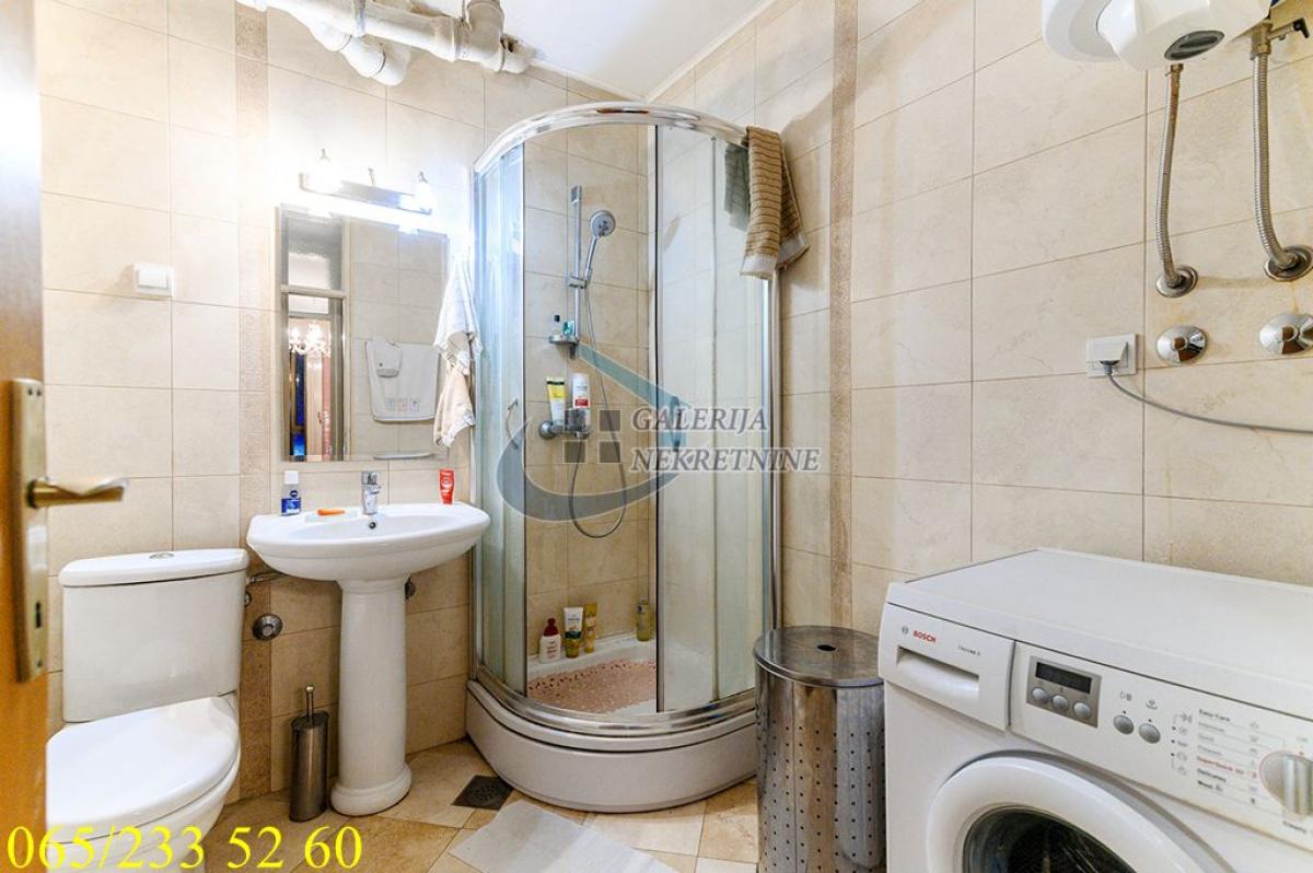 Troiposoban stan na prodaju, Karađorđev Park, Beograd, 73m², 299.000 €