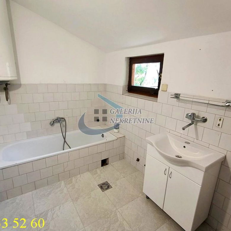 Kuća na prodaju, Mali Mokri Lug, Beograd, 59m², 108.000 €
