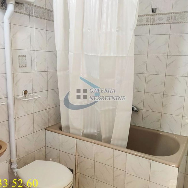 Četvoroiposoban stan za izdavanje, Filmski Grad, Beograd, 135m², 1.100 €/mes