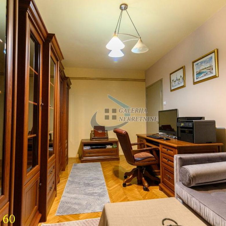 Četvorosoban stan na prodaju, Gradska Bolnica, Beograd, 104m², 3. sprat, 348.000 €