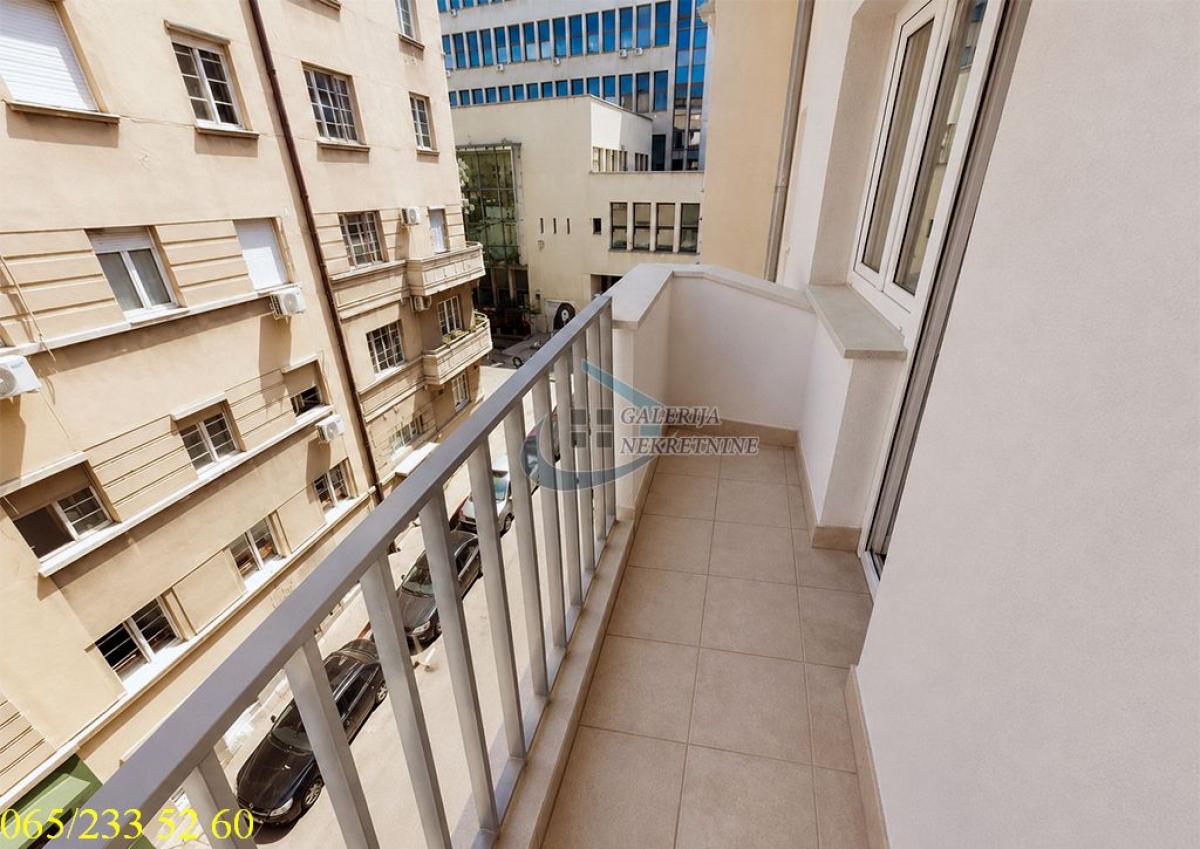 Dvosoban stan na prodaju, Studentski Trg, Beograd, 68m², 448.000 €