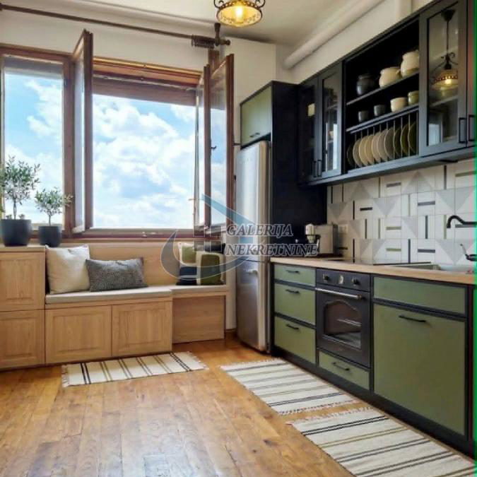 Trosoban stan na prodaju, Karađorđev Park, Beograd, 66m², 225.000 €
