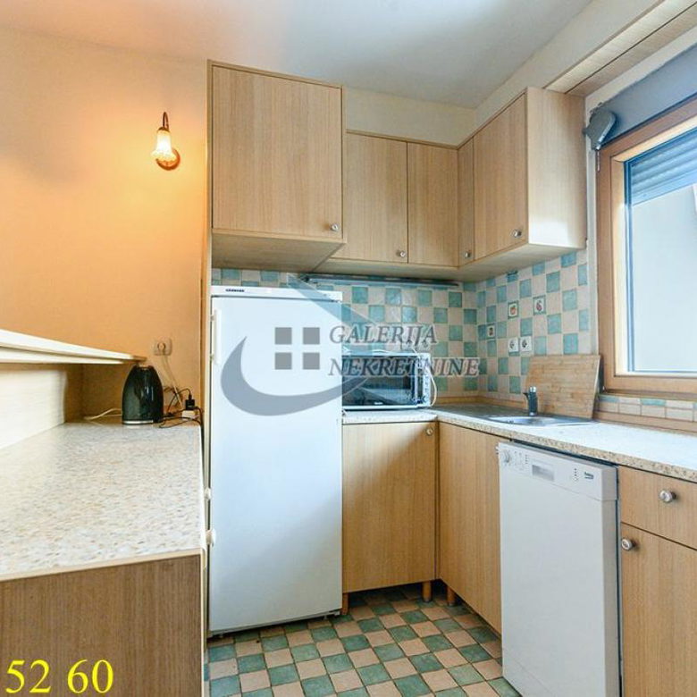 Trosoban stan na prodaju, Atelje 212, Beograd, 78m², 4. sprat, 315.000 €