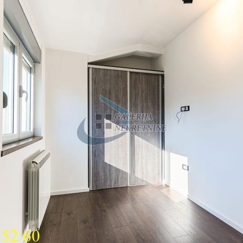 Petosoban stan za izdavanje, Banovo Brdo, Beograd, 195m², 2.500 €/mes