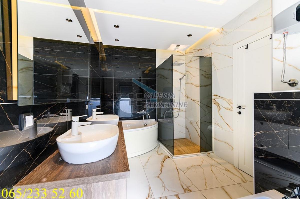 Petosoban stan za izdavanje, Banovo Brdo, Beograd, 195m², 2.500 €/mes