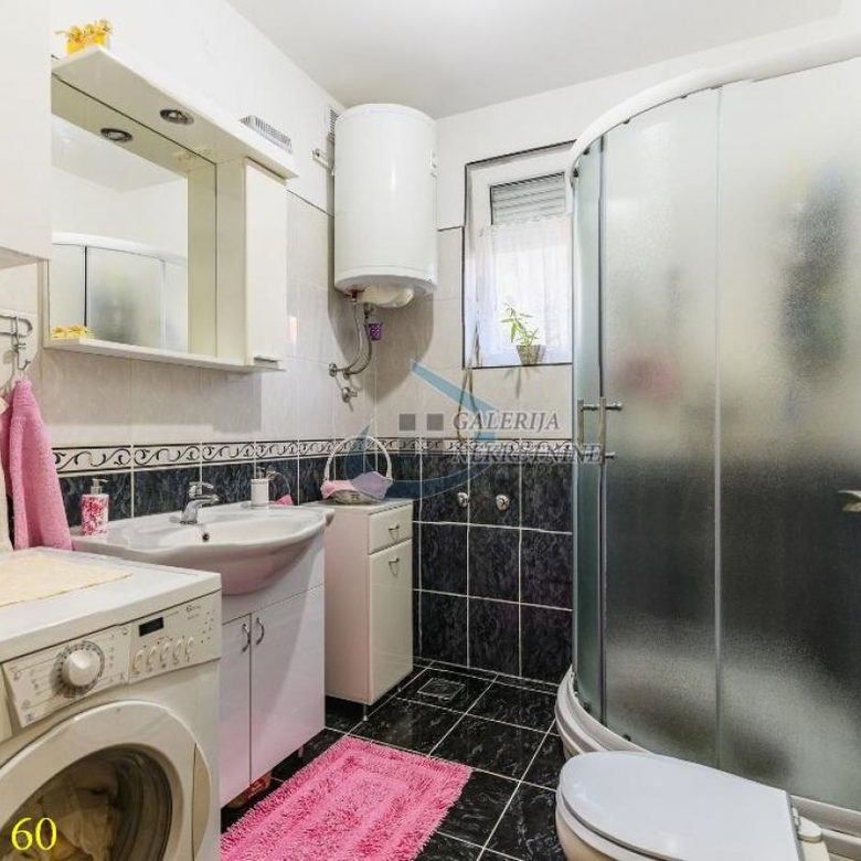 Kuća na prodaju, Borča, Beograd, 247m², 470.000 €