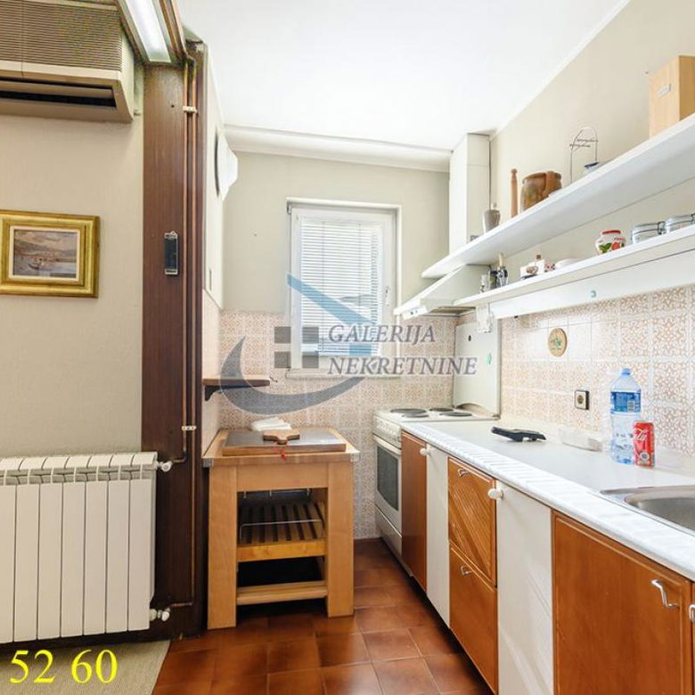 Trosoban stan na prodaju, Zeleni Venac, Beograd, 72m², 225.000 €