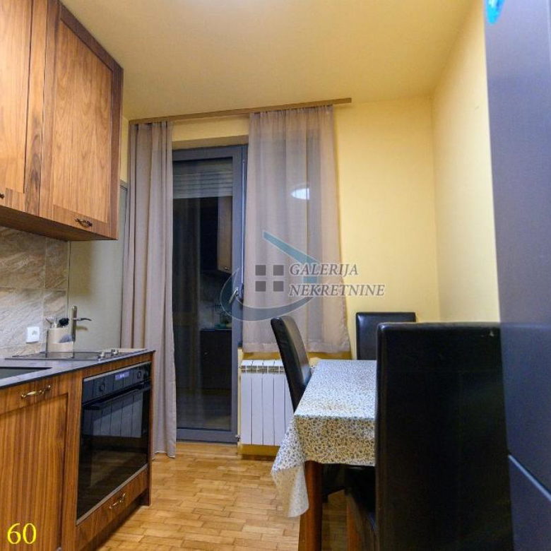 Četvorosoban stan na prodaju, Gradska Bolnica, Beograd, 104m², 3. sprat, 348.000 €
