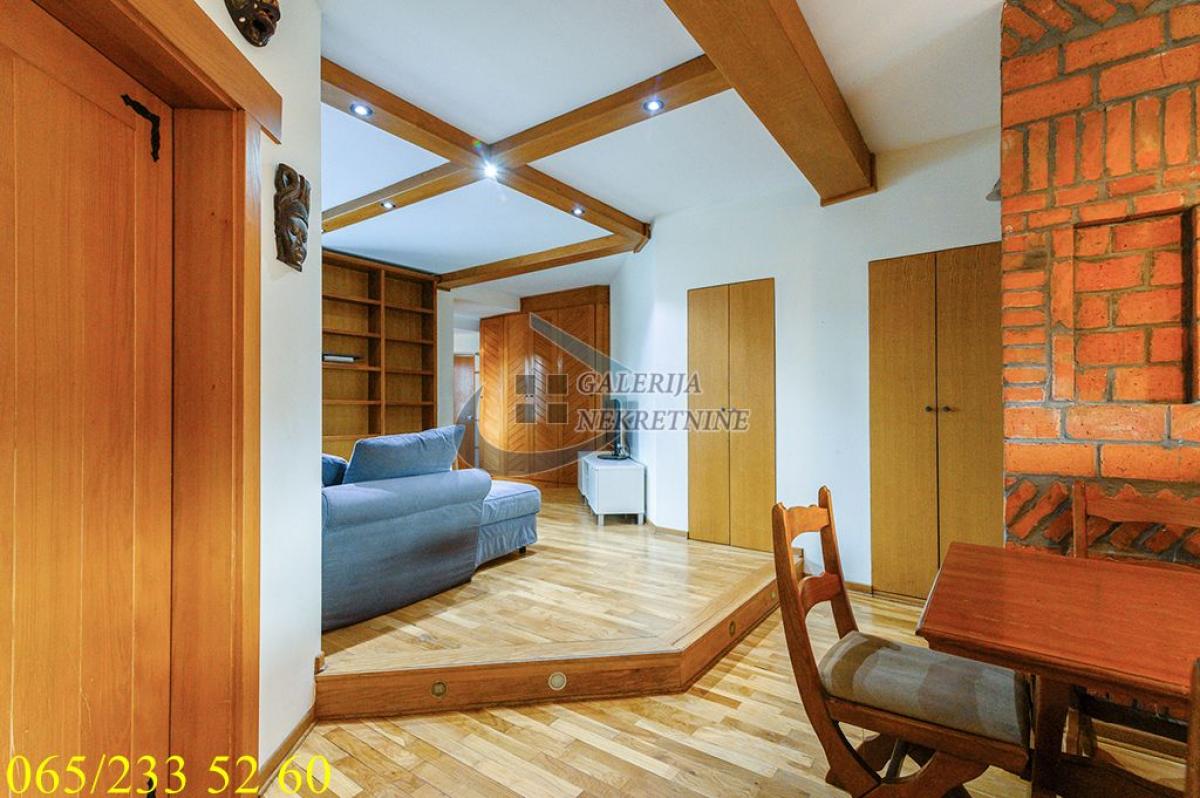 Trosoban stan na prodaju, Atelje 212, Beograd, 78m², 4. sprat, 315.000 €