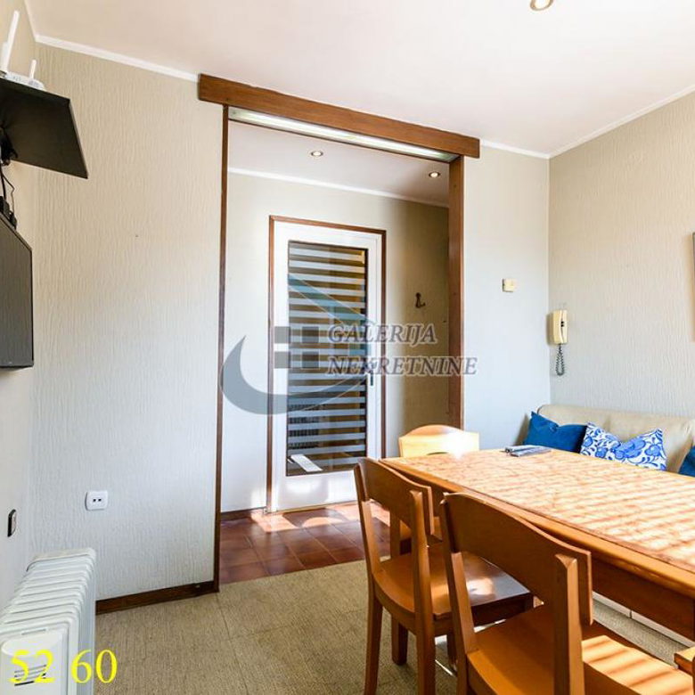 Trosoban stan na prodaju, Zeleni Venac, Beograd, 72m², 225.000 €