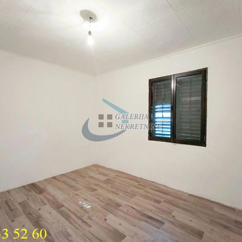 Kuća na prodaju, Mali Mokri Lug, Beograd, 59m², 108.000 €