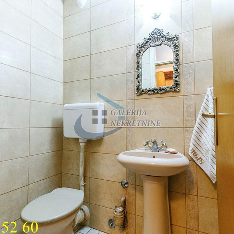 Troiposoban stan na prodaju, Karađorđev Park, Beograd, 73m², 299.000 €