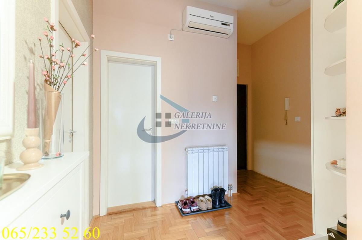 Trosoban stan na prodaju, Učiteljsko Naselje, Beograd, 58m², 199.000 €