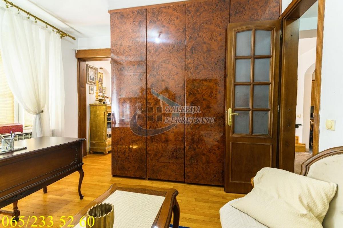Petosoban stan na prodaju, Atelje 212, Beograd, 108m², 465.000 €