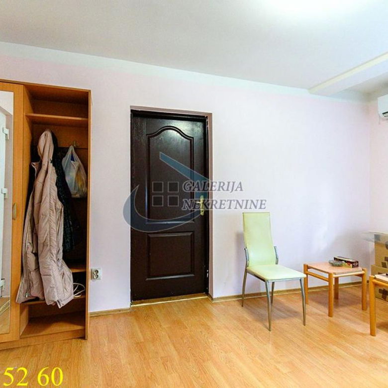 Dvosoban stan na prodaju, Đeram Pijaca, Beograd, 37m², 1. sprat, 109.800 €