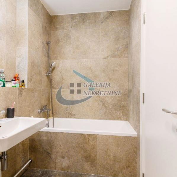 Dvosoban stan na prodaju, Blok 58, Beograd, 62m², 345.000 €