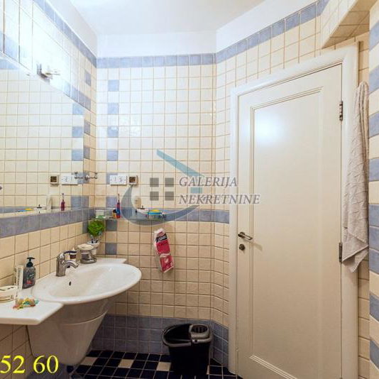 Petosoban stan na prodaju, FON, Beograd, 375m², 980.000 €