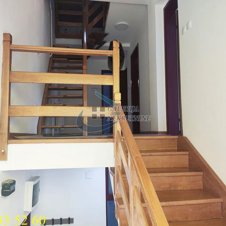 Četvoroiposoban stan za izdavanje, Filmski Grad, Beograd, 135m², 1.100 €/mes