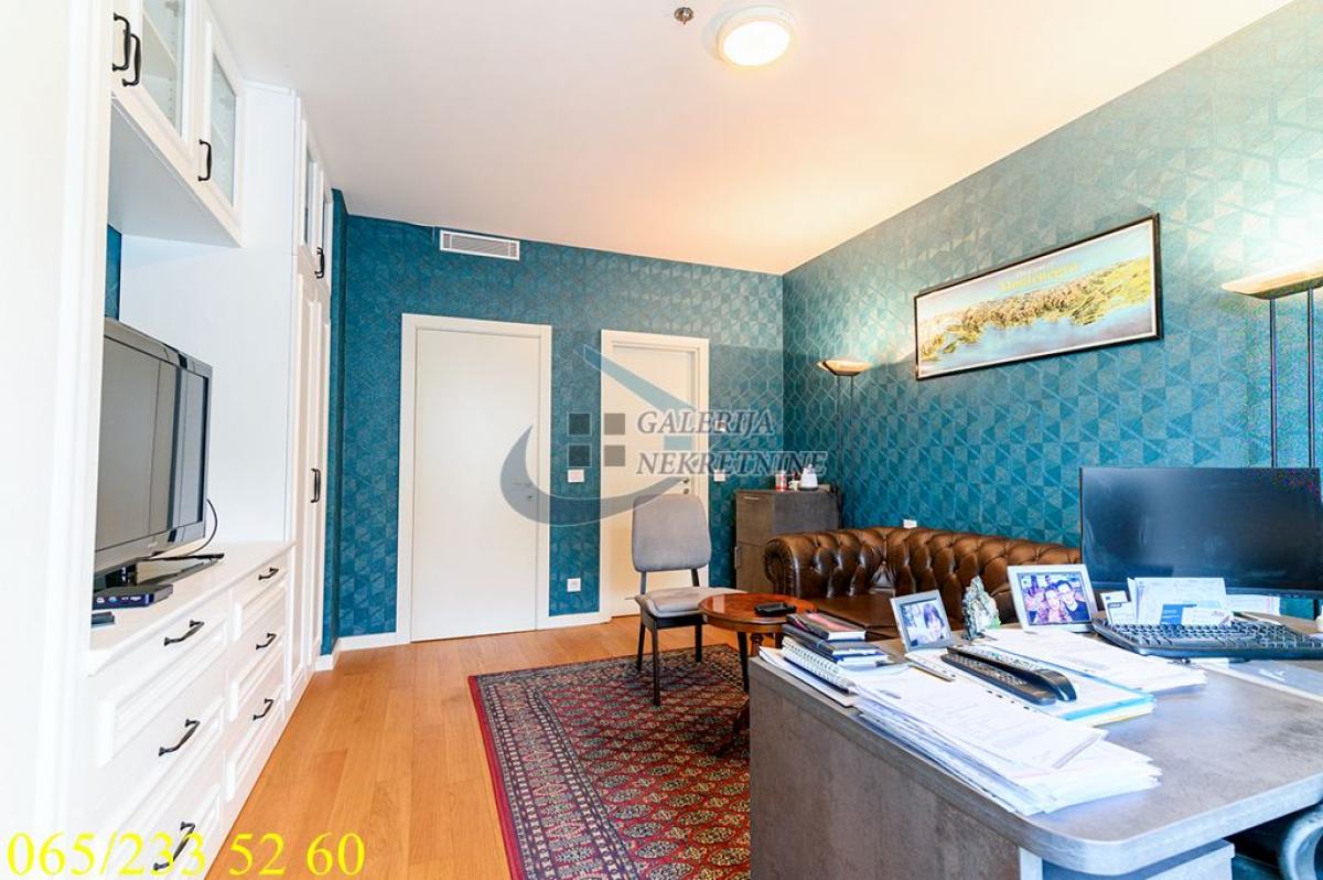 Trosoban stan na prodaju, Blok 65, Beograd, 95m², 530.000 €