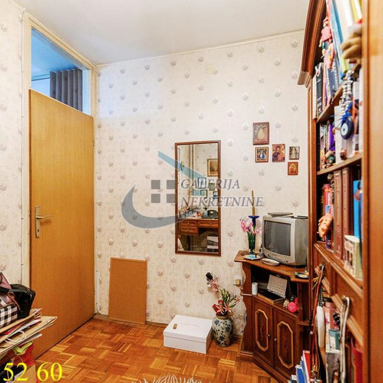Troiposoban stan na prodaju, Karađorđev Park, Beograd, 73m², 299.000 €
