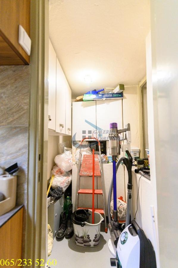 Četvorosoban stan na prodaju, Gradska Bolnica, Beograd, 104m², 3. sprat, 348.000 €