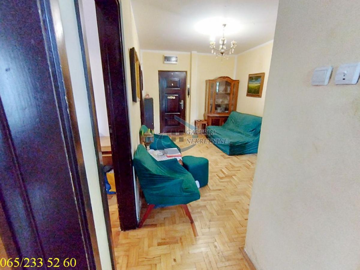 Dvoiposoban stan na prodaju, Labudovo Brdo, Beograd, 64m², 177.000 €