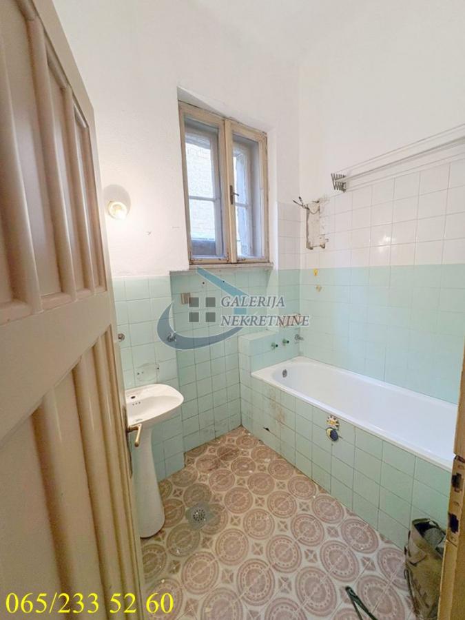Četvorosoban stan na prodaju, Gundulićev Venac, Beograd, 91m², 359.000 €