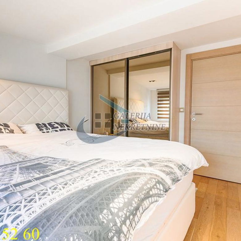 Trosoban stan na prodaju, Južni Bulevar, Beograd, 83m², 389.000 €
