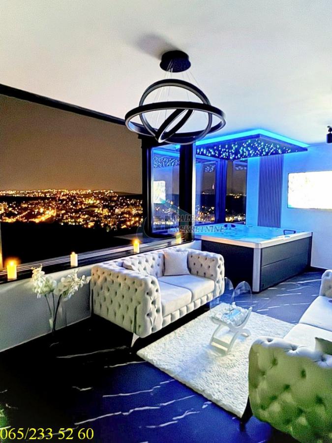 Četvoroiposoban stan na prodaju, Skojevsko Naselje, Beograd, 270m², 580.000 €