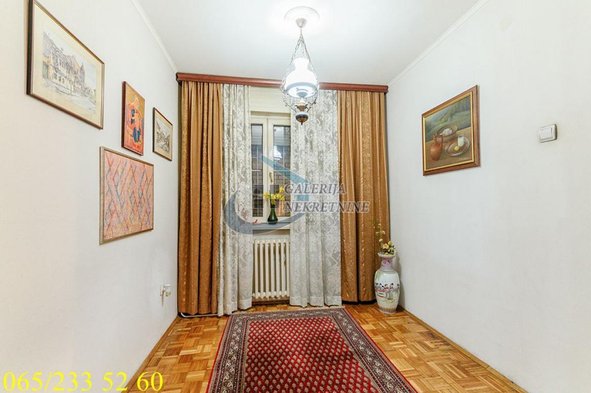 Troiposoban stan na prodaju, Karađorđev Park, Beograd, 73m², 299.000 €