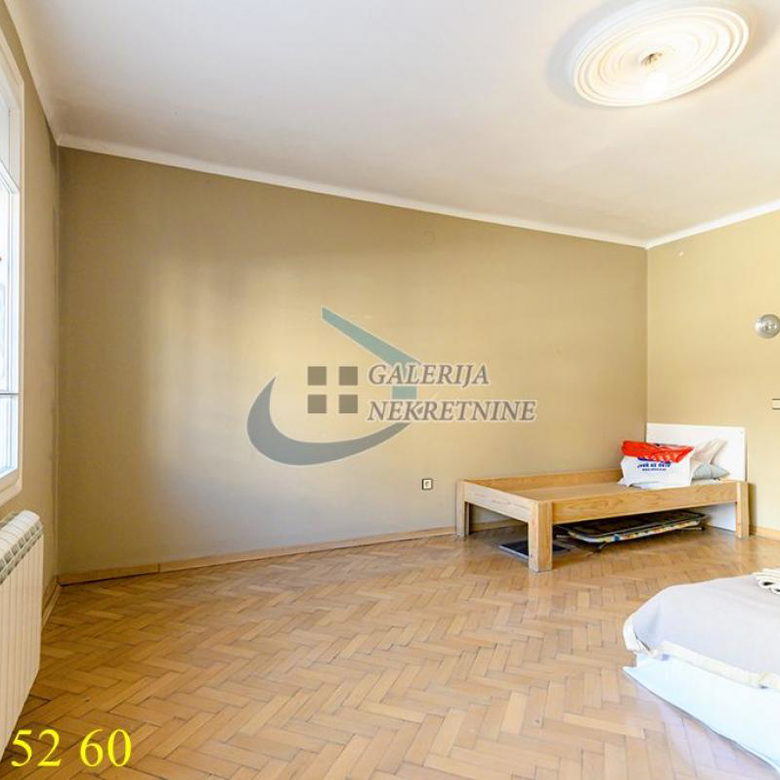 Trosoban stan na prodaju, Zeleni Venac, Beograd, 72m², 225.000 €