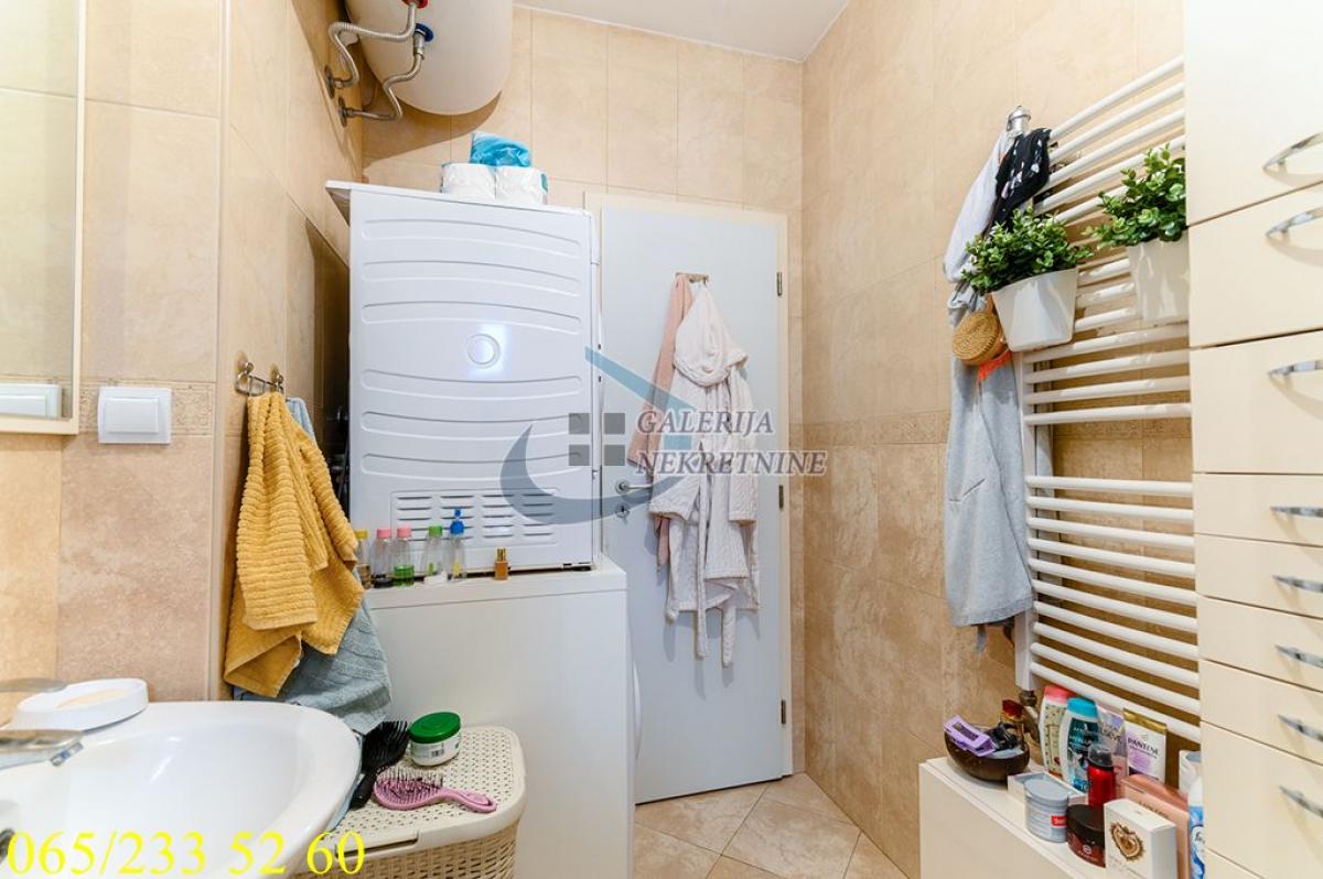 Trosoban stan na prodaju, Učiteljsko Naselje, Beograd, 58m², 199.000 €