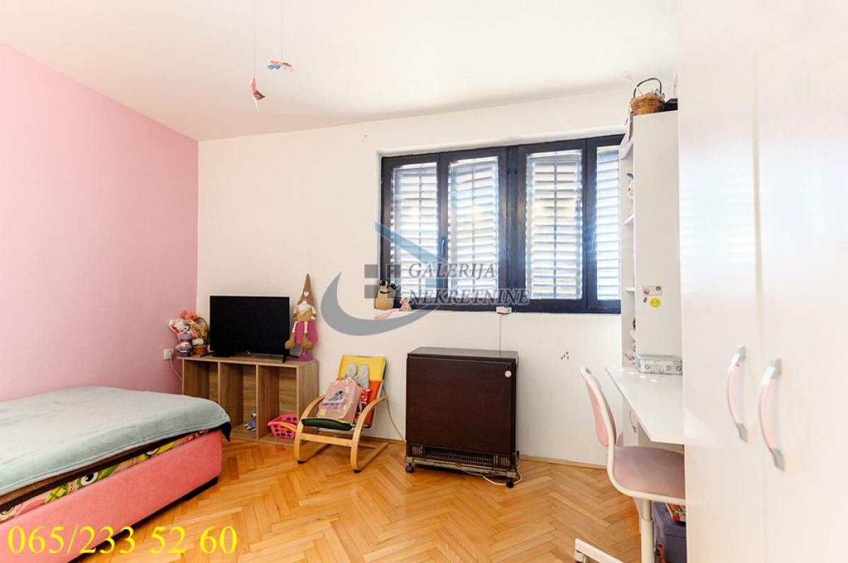 actionimagesite31agencygalerijanekimgu6vmu5uh5x-17 Četvorosoban stan na prodaju, Đeram Pijaca, Beograd, 81m², 300.000 €