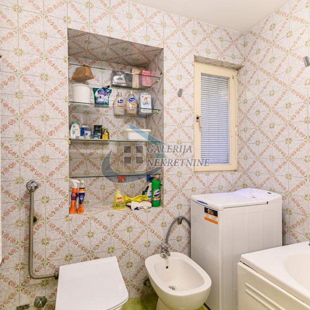 Trosoban stan na prodaju, Zeleni Venac, Beograd, 72m², 225.000 €