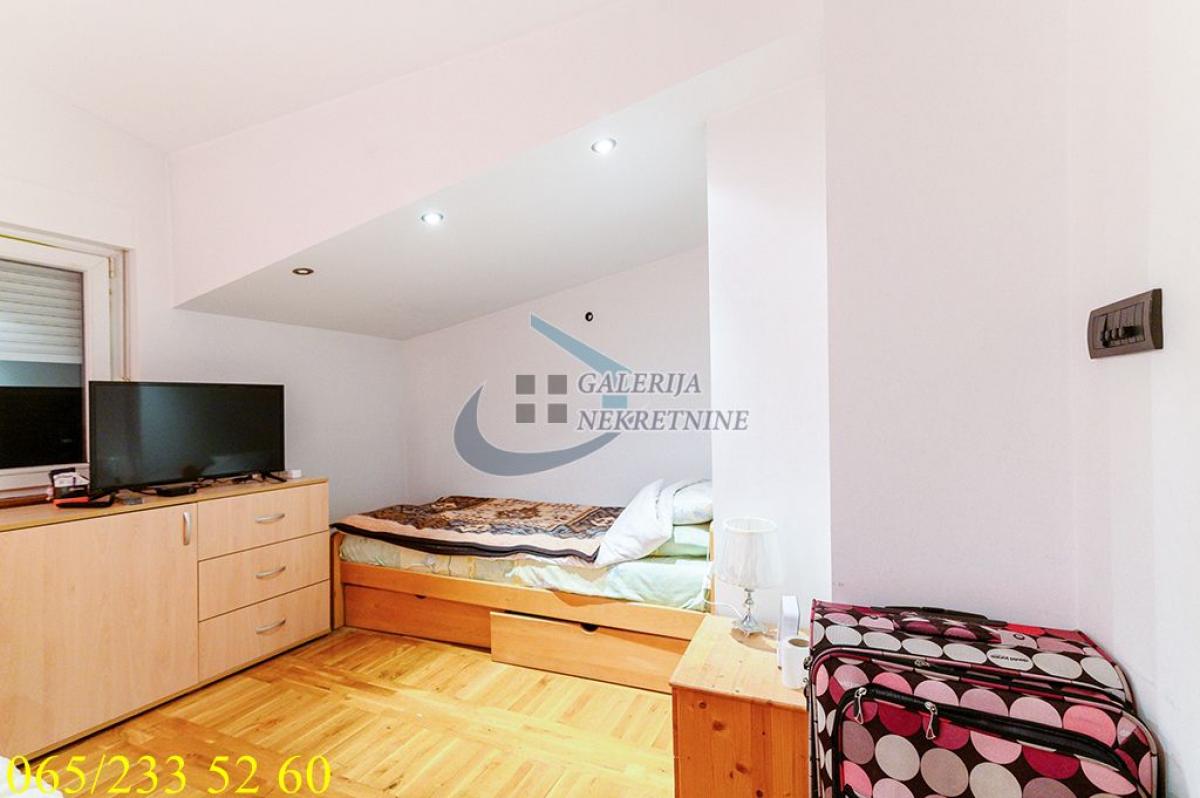 actionimagesite31agencygalerijanekimguik37gf8ay-13 Trosoban stan na prodaju, Karaburma, Beograd, 72m², 4. sprat, 155.000 €