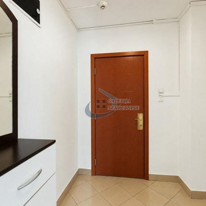 Garsonjera na prodaju, Autokomanda, Beograd, 33m², 129.000 €