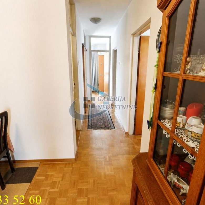 Troiposoban stan na prodaju, Labudovo Brdo, Beograd, 95m², 270.000 €