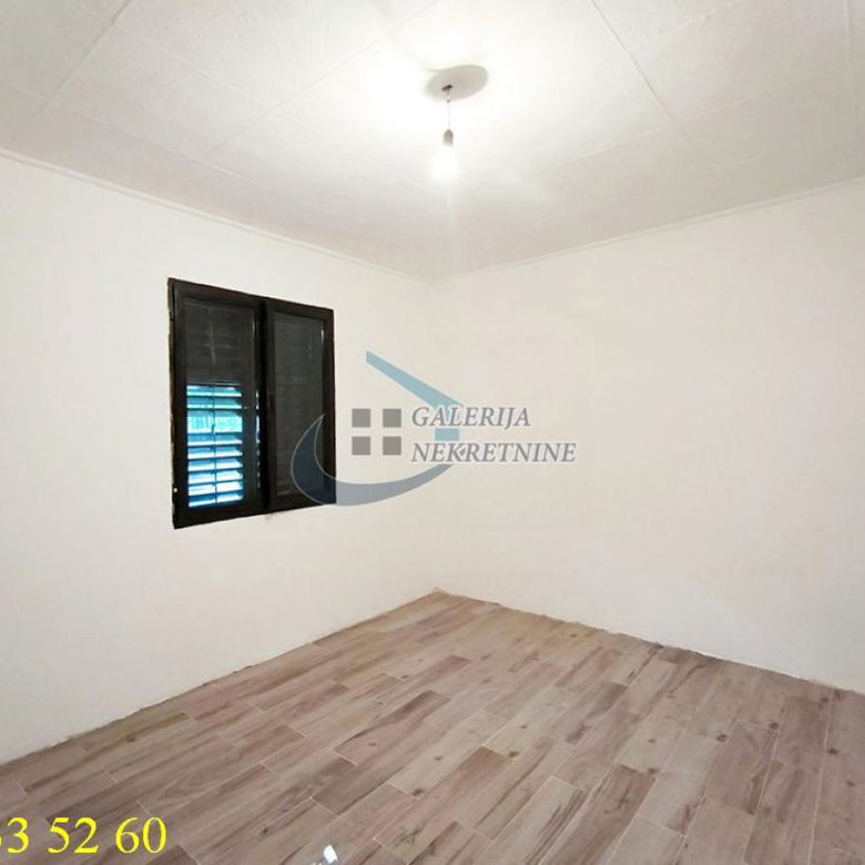 Kuća na prodaju, Mali Mokri Lug, Beograd, 59m², 108.000 €