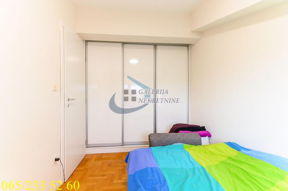Trosoban stan na prodaju, Učiteljsko Naselje, Beograd, 58m², 199.000 €