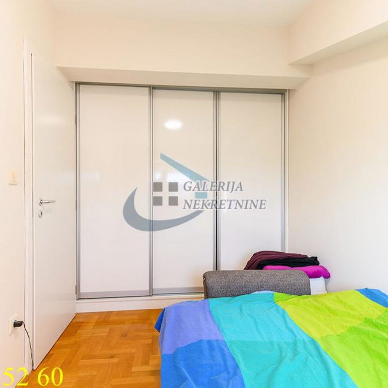 Trosoban stan na prodaju, Učiteljsko Naselje, Beograd, 58m², 199.000 €
