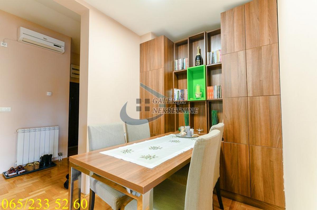 Trosoban stan na prodaju, Učiteljsko Naselje, Beograd, 58m², 199.000 €